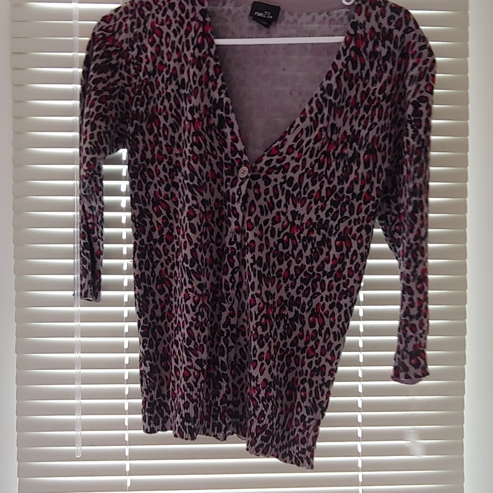 Cardigan - Picture 2 of 2